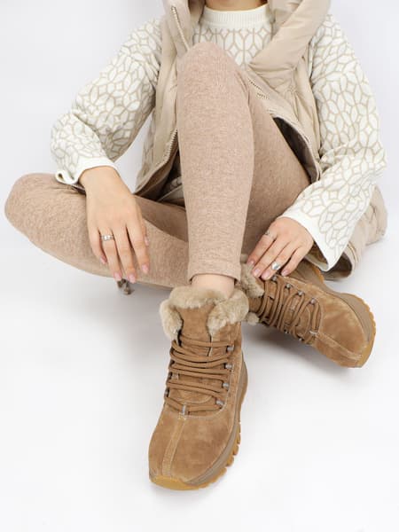 DeSTRA Winter Running Shoes