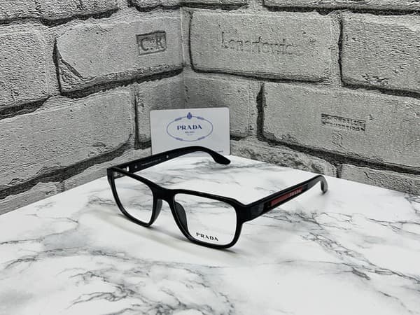 Eyeglass Frames