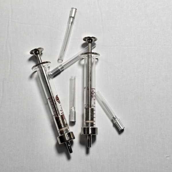 Reusable 1ml Glass Syringe with Needles (2 Pack)
