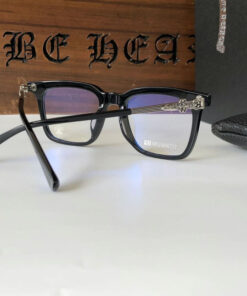 Eyeglass Holder